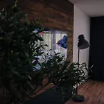 Urban Design 3 Bedroom Main Bedroom Проживание в семье *