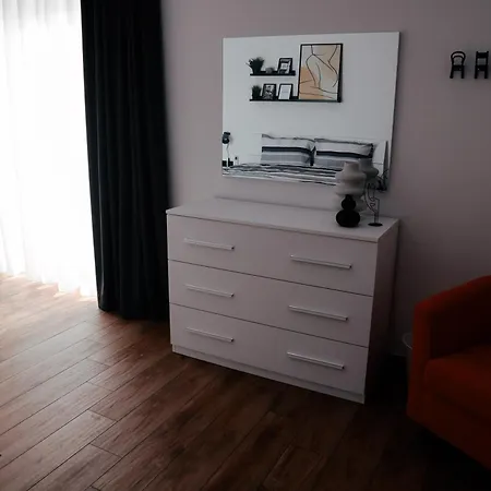 Urban Design 3 Bedroom Main Bedroom