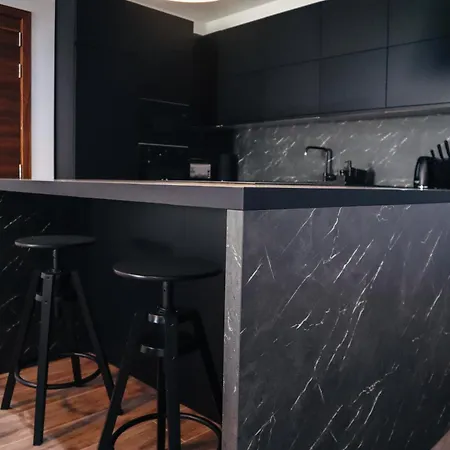 Urban Design 3 Bedroom Main Bedroom *