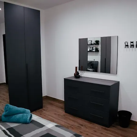 Urban Design 3 Bedroom Main Bedroom