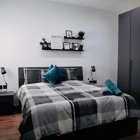 Urban Design 3 Bedroom Main Bedroom