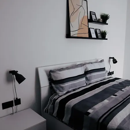 Urban Design 3 Bedroom Main Bedroom * Zurrieq