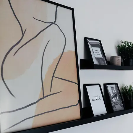 Urban Design 3 Bedroom Main Bedroom Homestay *