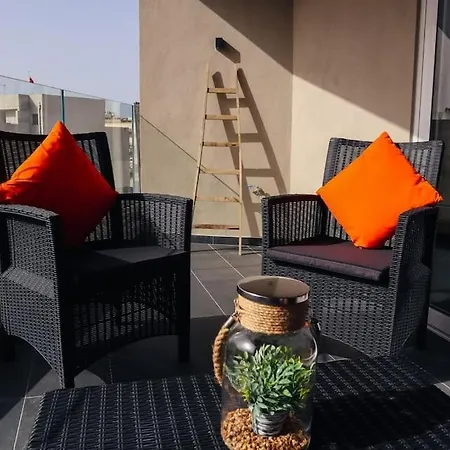 Urban Design 3 Bedroom Main Bedroom