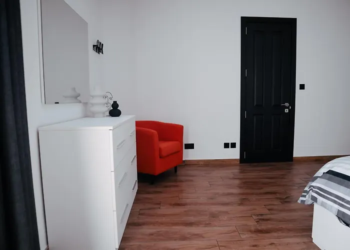 Privatunterkunft Urban Design 3 Bedroom Main Bedroom