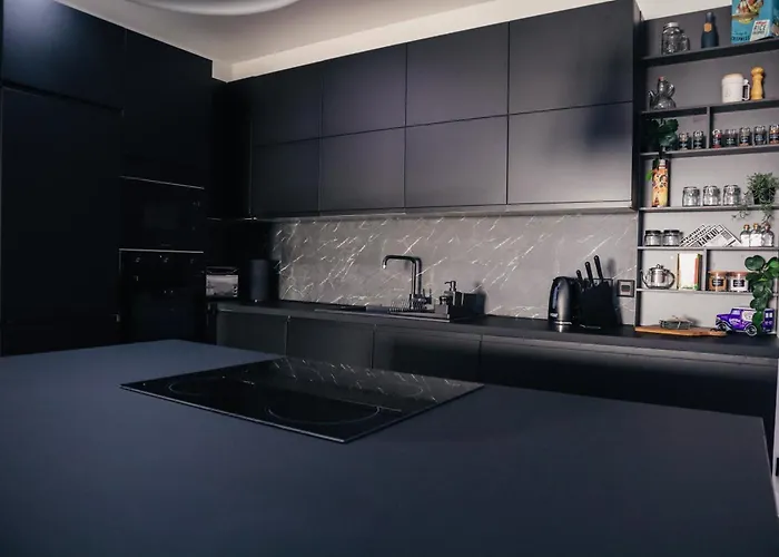 Privatunterkunft Urban Design 3 Bedroom Main Bedroom Zurrieq