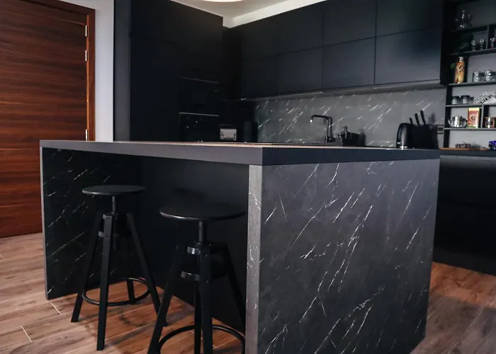 Urban Design 3 Bedroom Main Bedroom *