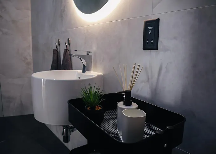 منزل للإقامة Urban Design 3 Bedroom Main Bedroom *