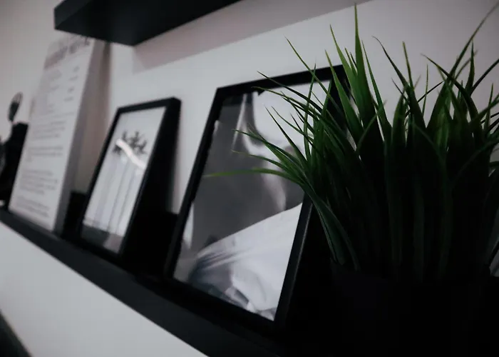 Privatunterkunft Urban Design 3 Bedroom Main Bedroom Zurrieq