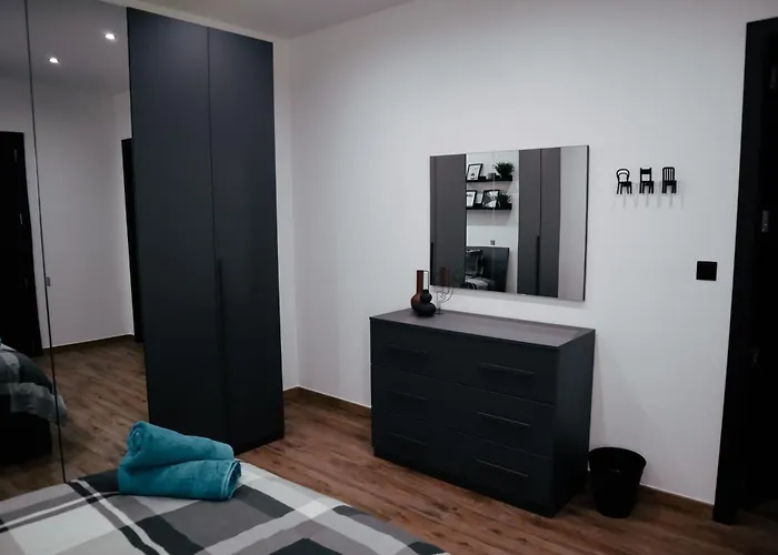 Urban Design 3 Bedroom Main Bedroom