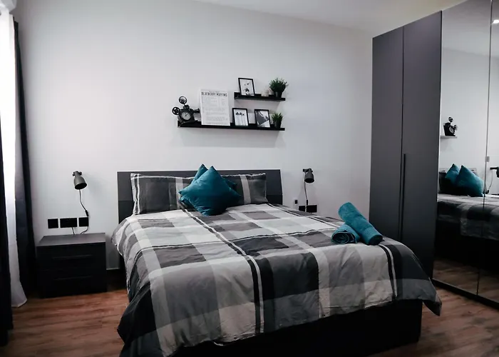 Urban Design 3 Bedroom Main Bedroom