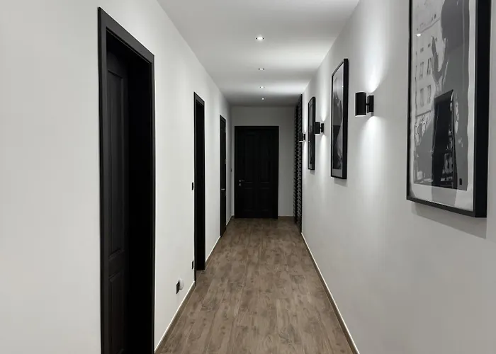 Privatunterkunft Urban Design 3 Bedroom Main Bedroom Zurrieq