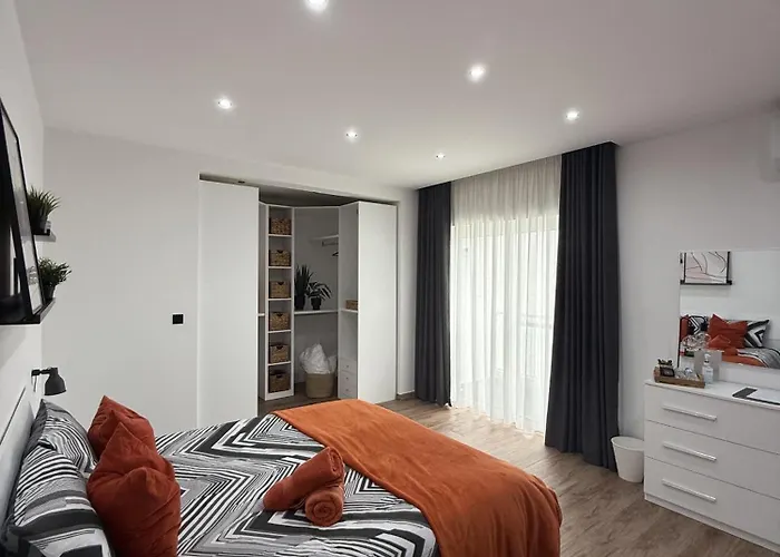 Urban Design 3 Bedroom Main Bedroom *