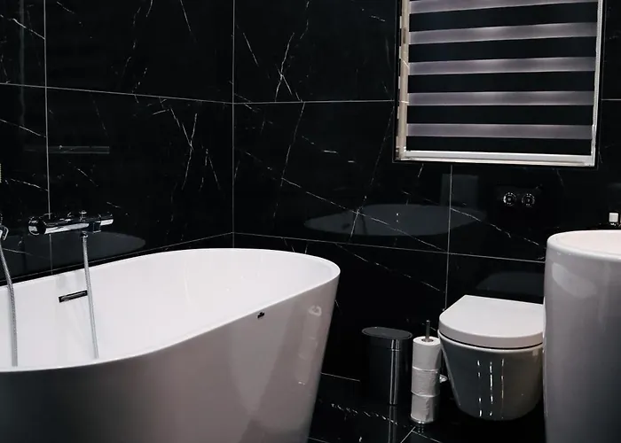 Urban Design 3 Bedroom Main Bedroom *