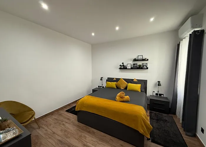 Urban Design 3 Bedroom Main Bedroom Zurrieq